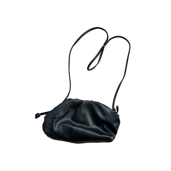 BLACK Ruched Clamshell Structured Crossbody Bag - Picture 2 of 7